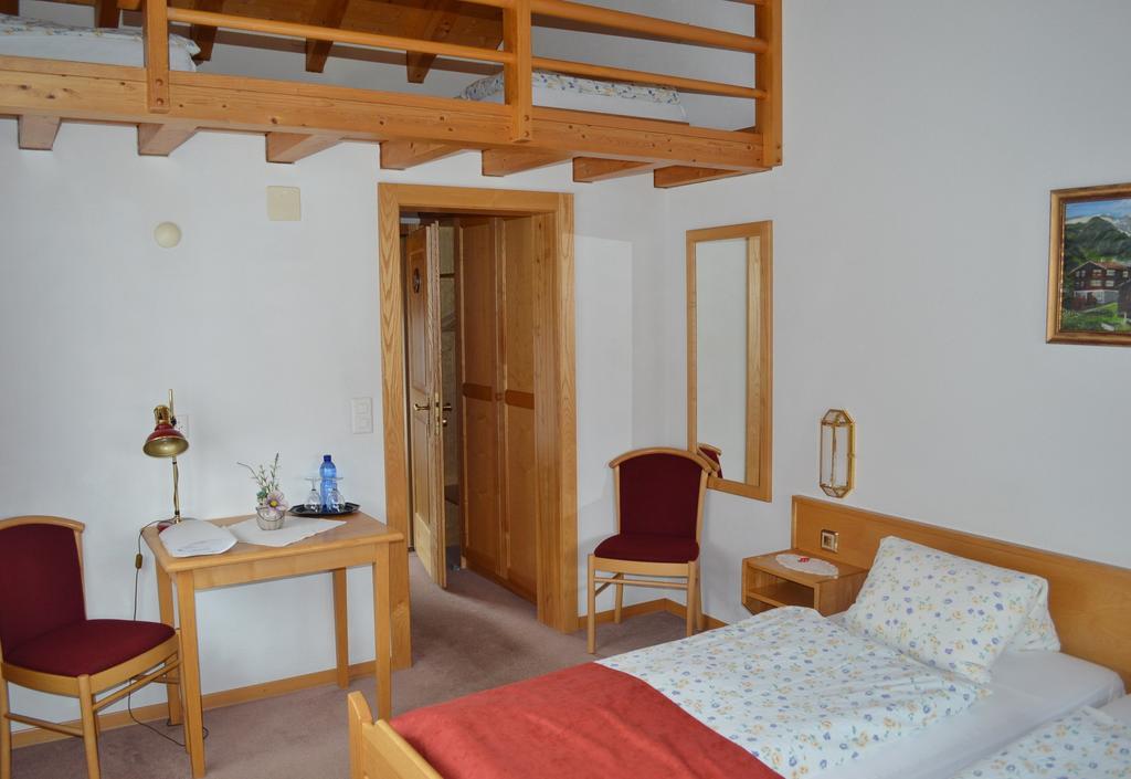Hotel Grimsel Obergesteln Habitación foto