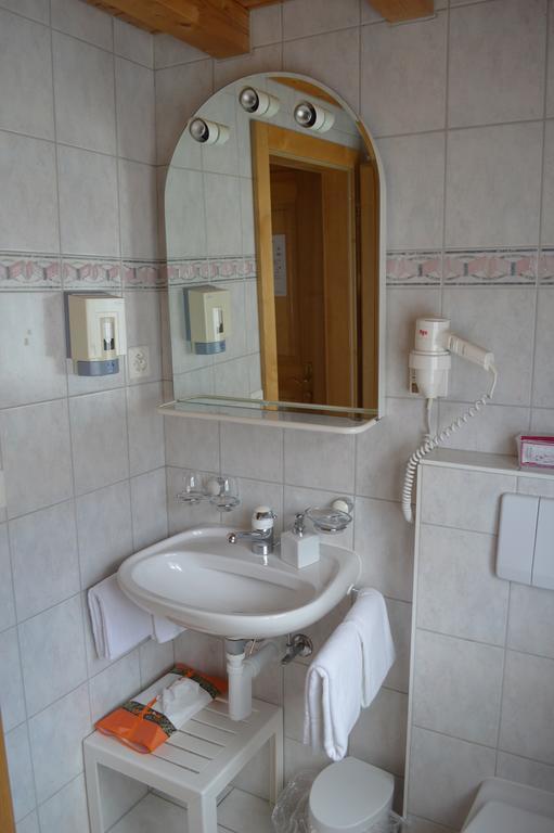 Hotel Grimsel Obergesteln Habitación foto